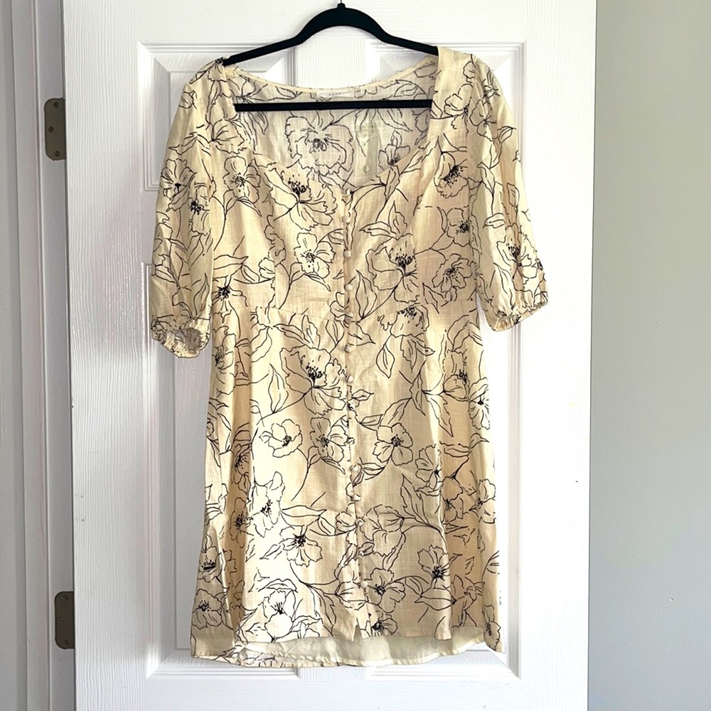 Adorable spring/summer boutique dress - NWOT - size L - cream with black floral